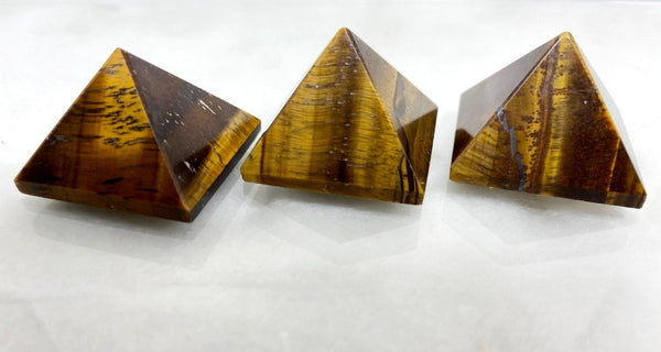 Comment les pyramides de cristal et les cristaux cubiques peuvent-ils élever votre niveau spirituel ?