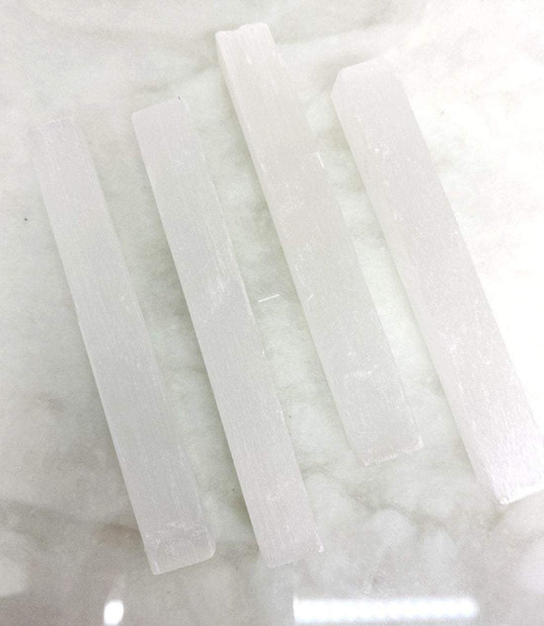 How to Clear Your Aura with Selenite Crystal Sticks