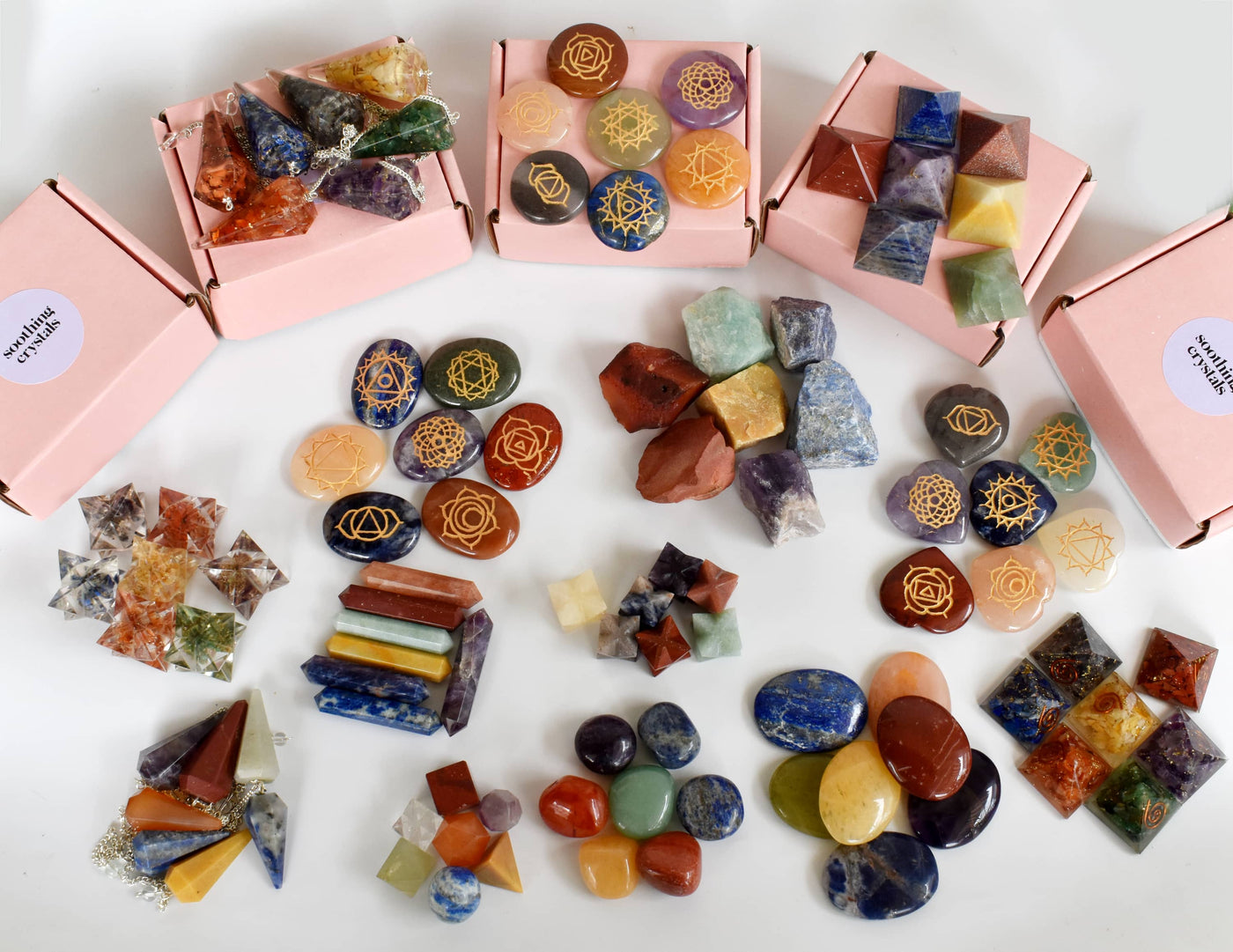 7 Chakra Crystals Worry Stones Set with Wooden Grid Plate, Selenite Log
