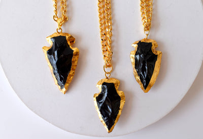 Pendentif en forme de flèche en obsidienne noire ~ Pendentifs en cristaux d'or galvanisés avec chaîne