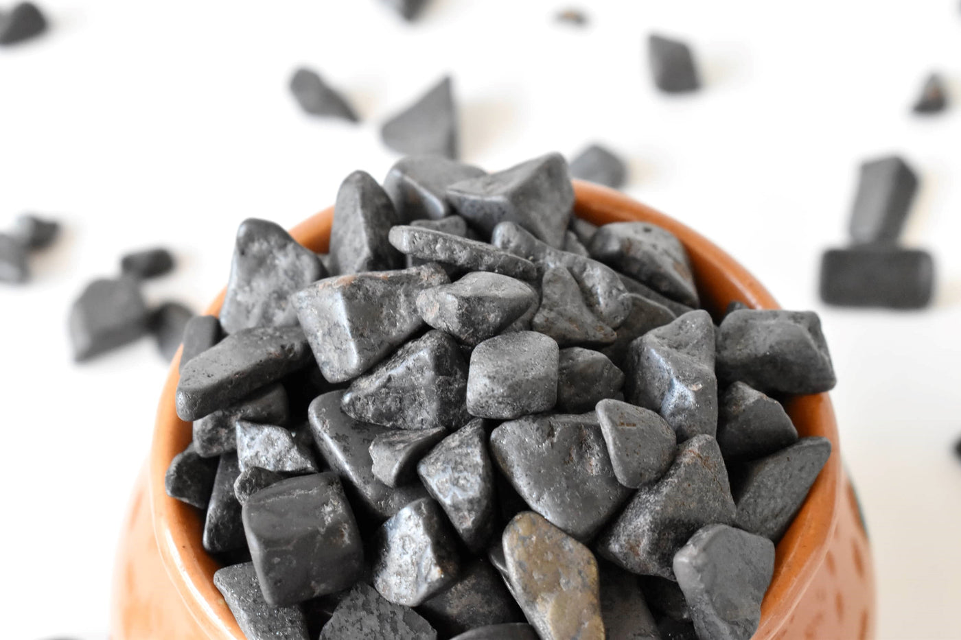Hematite Gemstone Chips (Balance and Support The Healing Of Your Body)