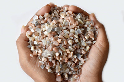 Puces de cristal multi-pierres de lune brutes, puces de pierres précieuses non percées dans un paquet de 4 oz, 1/2 lb, 1 lb