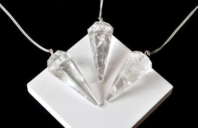 <transcy>Pendule à cône à facettes en cristal de quartz Pendule en cristal de radiesthésie de guérison</transcy>