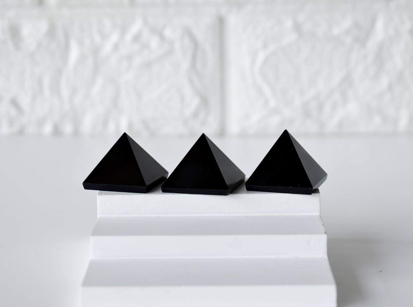 Black Agate Pyramids (Promote Courage and Self-Confidence)
