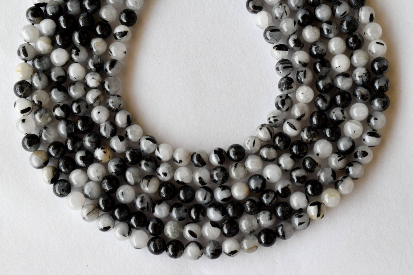 Perles rondes en rutile noir de qualité A