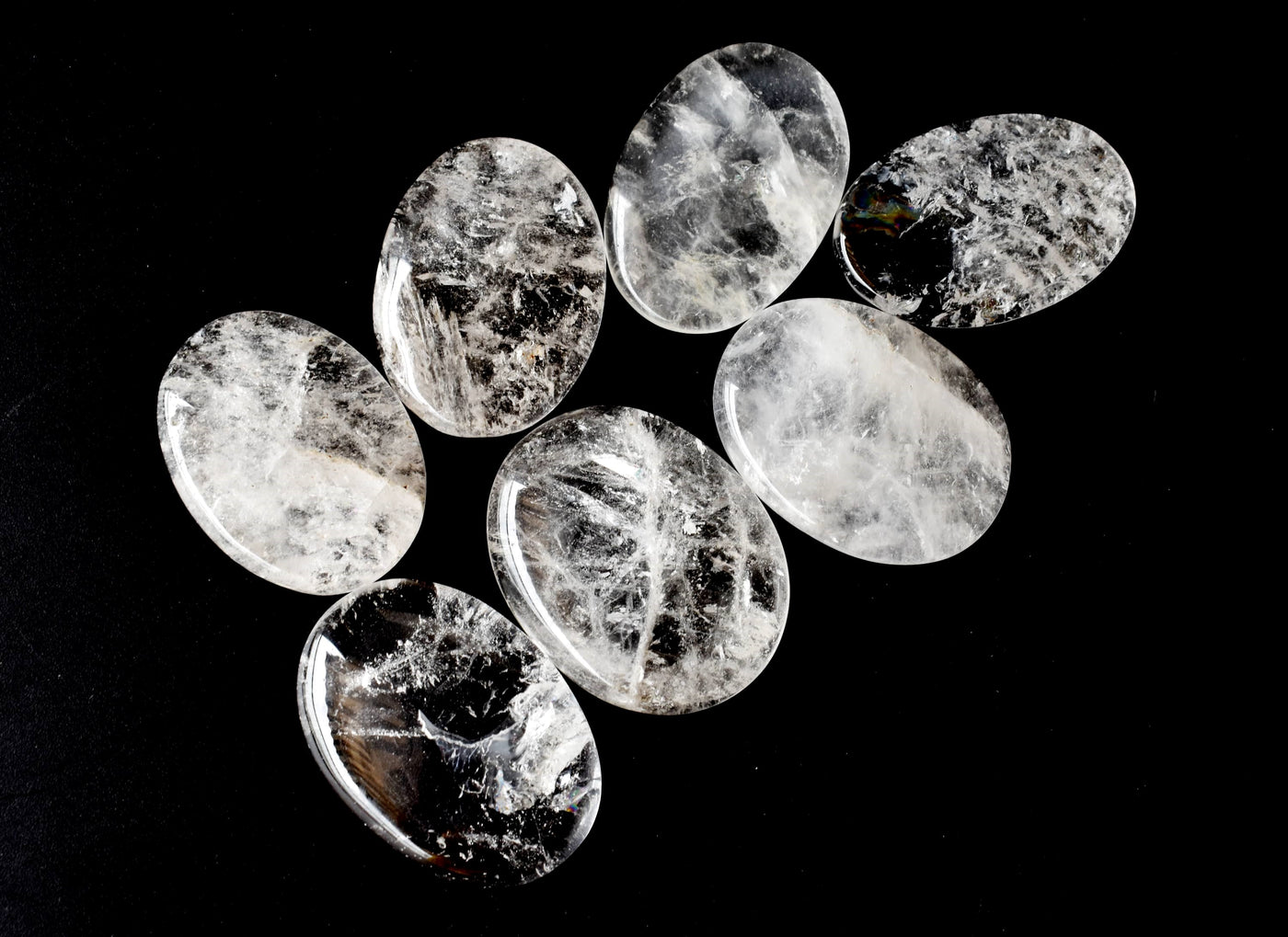 Crystal Quartz Worry Stone pour la guérison des cristaux (Pocket Palm Stone / Thumb Stone)