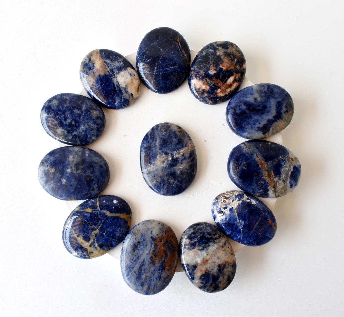 Sodalite Worry Stone pour la guérison des cristaux (Pocket Palm Stone / Thumb Stone)
