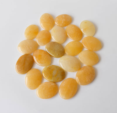 Pierre d'inquiétude en aventurine jaune pour la guérison des cristaux (Pocket Palm Stone / Thumb Stone)
