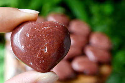 Cristal de coeur de jaspe rouge, mini coeur de cristal de poche gonflé de 1 pouce
