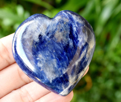 Cristal poli de coeur de Sodalite, coeur de poche de 2 pouces grand coeur en cristal gonflé