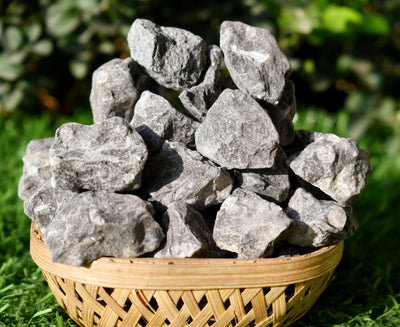 Scapolite Rough Natural Stones 1 pouce Scapolite Raw Stones, Raw Crystal Chunks in pack size 4oz, 1/2lb, 1lb.