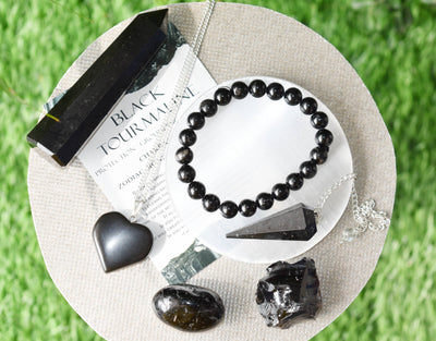 Coffret cadeau en cristal de tourmaline noire pour un soutien et une protection émotionnels, véritables pierres précieuses polies.