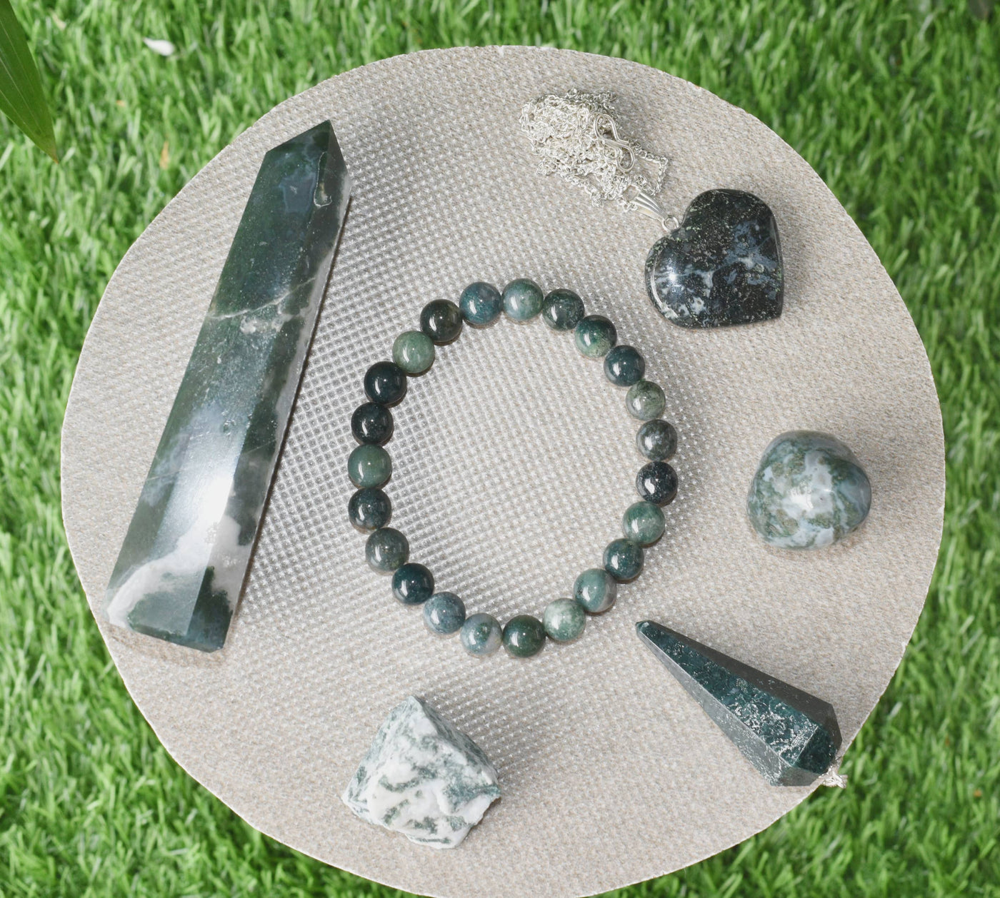 Coffret cadeau en cristal d'agate mousse pour un soutien et une protection émotionnels, véritables pierres précieuses polies.
