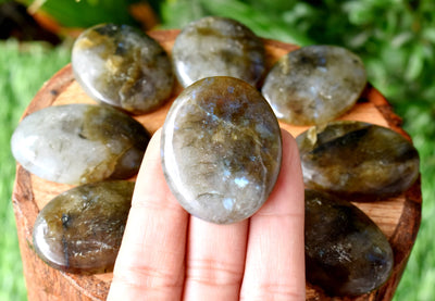 Bulk Lot 50pcs Labradorite Worry Stone for crystal healing (Pocket Palm Stone / Thumb Stone)